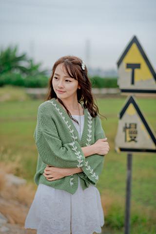 年轻后妈照顾继子电视剧